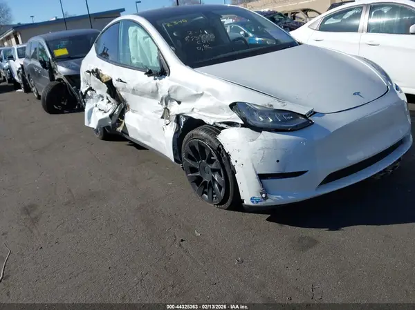 5YJYGDEE6MF090644 2021 TESLA MODEL Y - Image 1