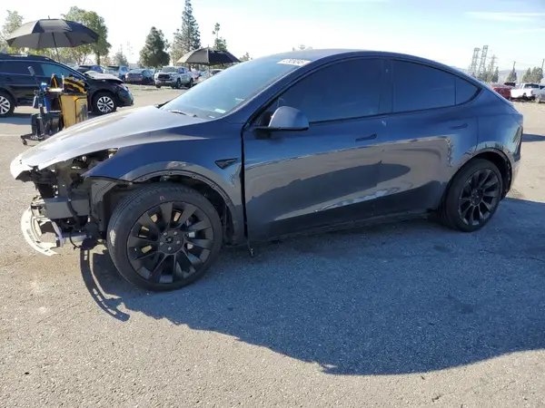 5YJYGDEE6MF092393 2021 TESLA MODEL Y - Image 1