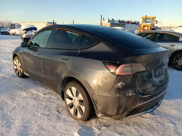 5YJYGDEE6MF093835 2021 TESLA MODEL Y - Image 2