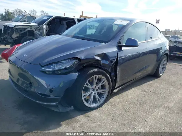 5YJYGDEE6MF094936 2021 TESLA MODEL Y - Image 2