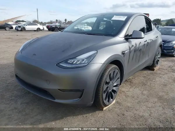 5YJYGDEE6MF111993 2021 TESLA MODEL Y - Image 2