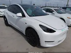 5YJYGDEE6MF114165 2021 TESLA MODEL Y