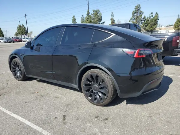 5YJYGDEE6MF134948 2021 TESLA MODEL Y - Image 2