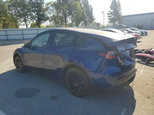 5YJYGDEE6MF138384 2021 TESLA MODEL Y - Image 2