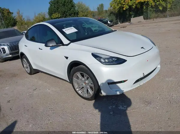 5YJYGDEE6MF139180 2021 TESLA MODEL Y - Image 1