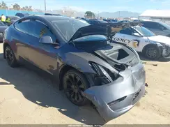 5YJYGDEE6MF140085 2021 TESLA MODEL Y