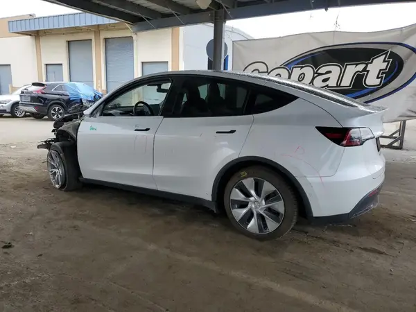 5YJYGDEE6MF142032 2021 TESLA MODEL Y - Image 2