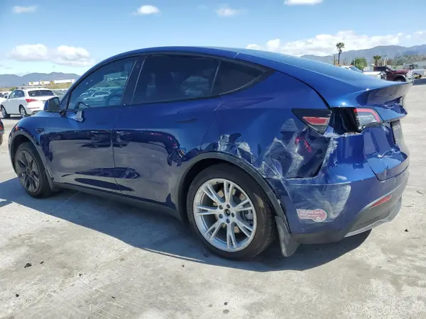 5YJYGDEE6MF146002 2021 TESLA MODEL Y - Image 2