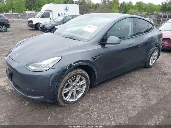 5YJYGDEE6MF146341 2021 TESLA MODEL Y - Image 2