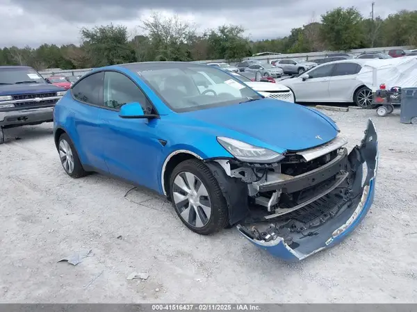 5YJYGDEE6MF160837 2021 TESLA MODEL Y - Image 1