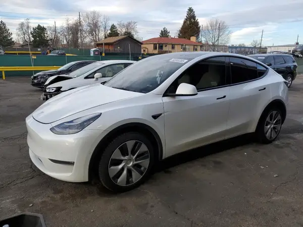 5YJYGDEE6MF187603 2021 TESLA MODEL Y - Image 1
