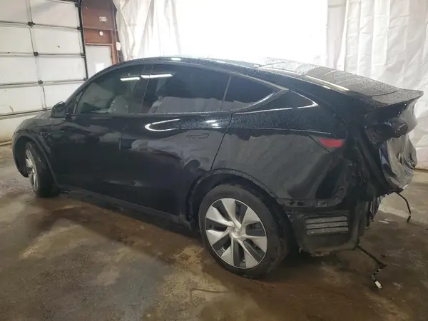 5YJYGDEE6MF195684 2021 TESLA MODEL Y - Image 2