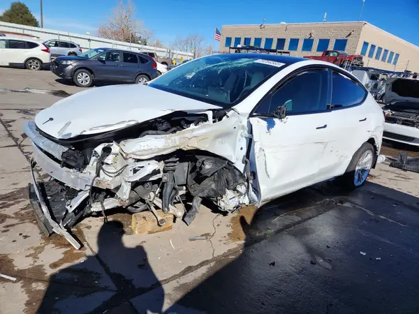 5YJYGDEE6MF198049 2021 TESLA MODEL Y - Image 1