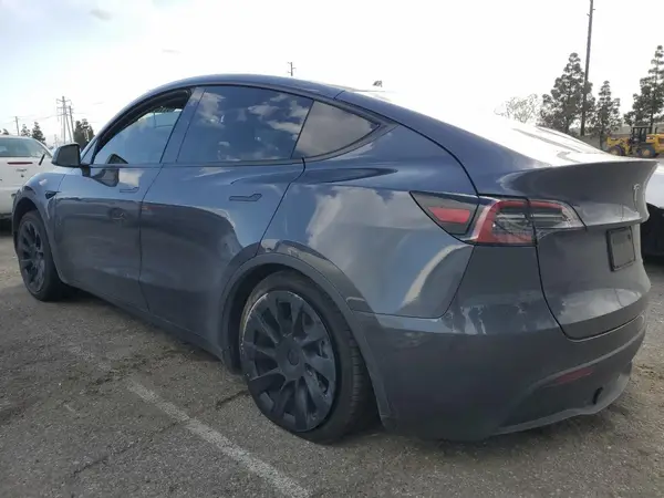 5YJYGDEE6MF200883 2021 TESLA MODEL Y - Image 2