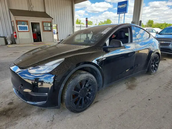 5YJYGDEE6MF201113 2021 TESLA MODEL Y - Image 1