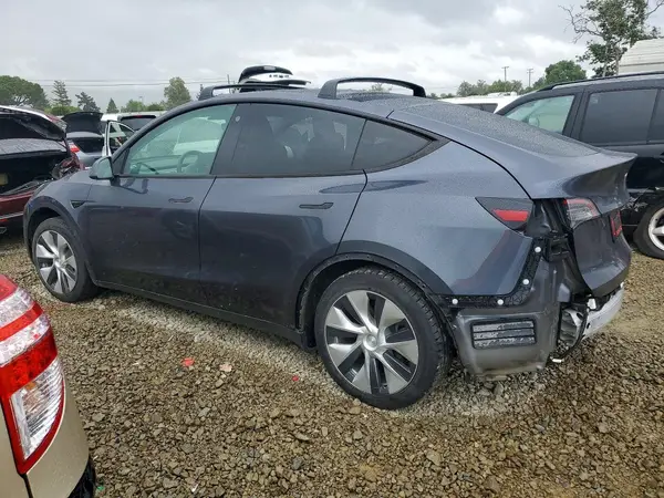 5YJYGDEE6MF204660 2021 TESLA MODEL Y - Image 2