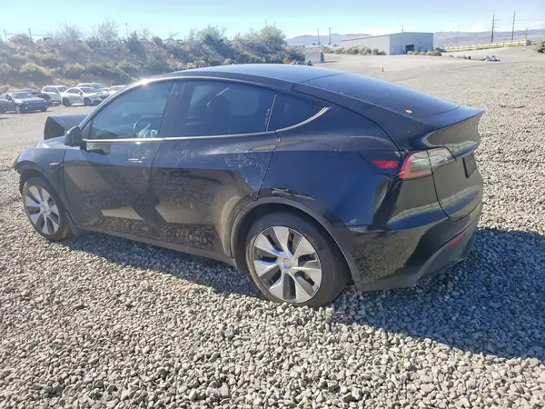 5YJYGDEE6MF210992 2021 TESLA MODEL Y - Image 2
