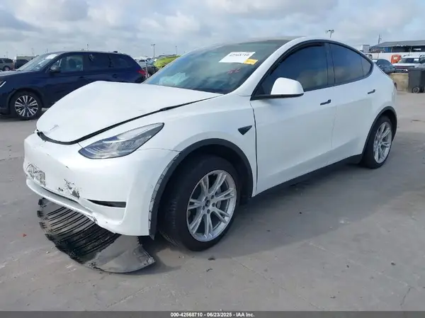 5YJYGDEE6MF211141 2021 TESLA MODEL Y - Image 2