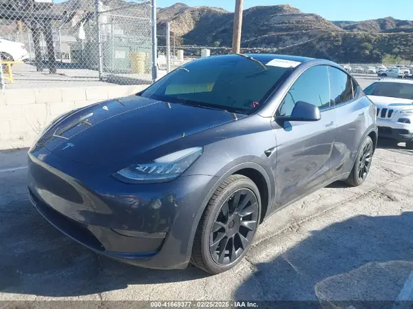 5YJYGDEE6MF217229 2021 TESLA MODEL Y - Image 2