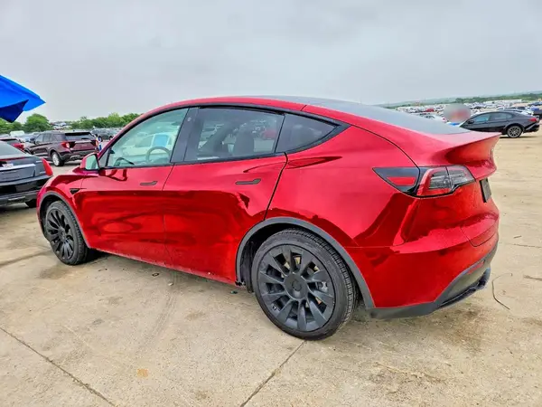 5YJYGDEE6MF230773 2021 TESLA MODEL Y - Image 2