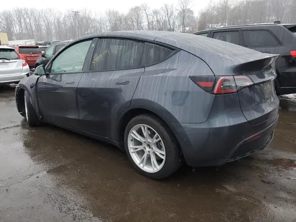 5YJYGDEE6MF233771 2021 TESLA MODEL Y - Image 2
