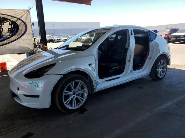 5YJYGDEE6MF241014 2021 TESLA MODEL Y - Image 1