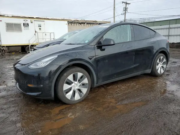5YJYGDEE6MF244303 2021 TESLA MODEL Y - Image 1