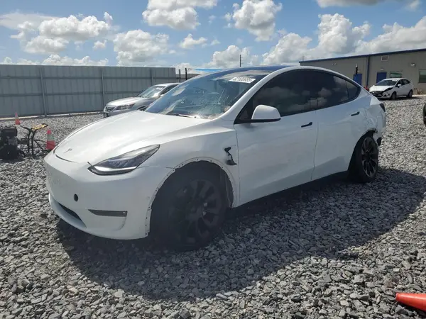 5YJYGDEE6MF251509 2021 TESLA MODEL Y - Image 1
