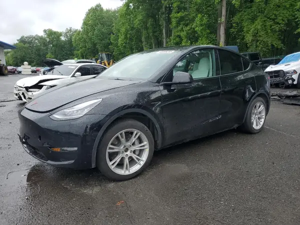 5YJYGDEE6MF288446 2021 TESLA MODEL Y - Image 1