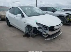 5YJYGDEE6MF306587 2021 TESLA MODEL Y
