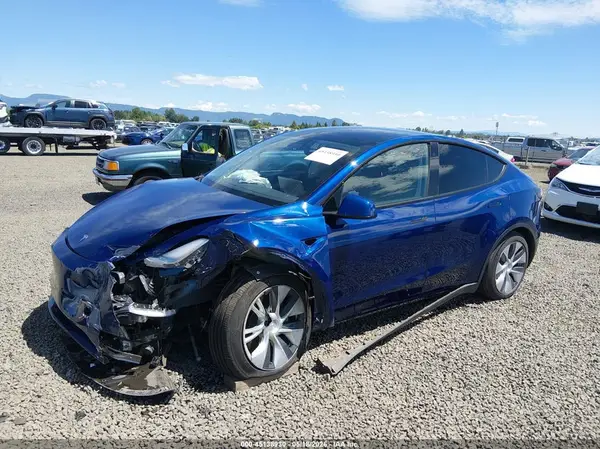5YJYGDEE7LF009083 2020 TESLA MODEL Y - Image 2
