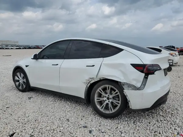 5YJYGDEE7LF010461 2020 TESLA MODEL Y - Image 2