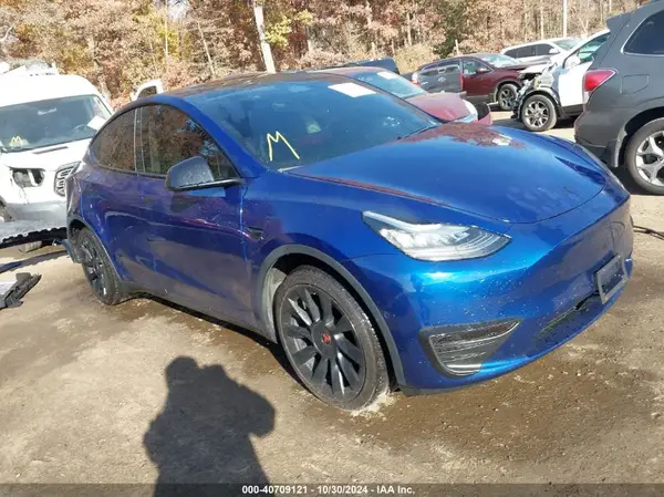 5YJYGDEE7LF012694 2020 TESLA MODEL Y - Image 1