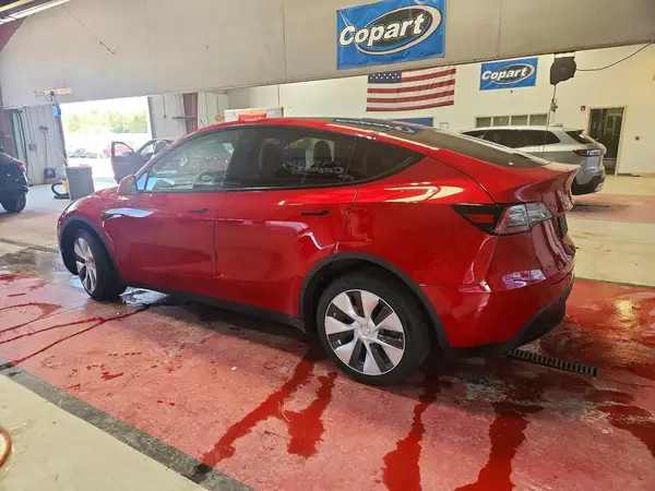 5YJYGDEE7LF014462 2020 TESLA MODEL Y - Image 2