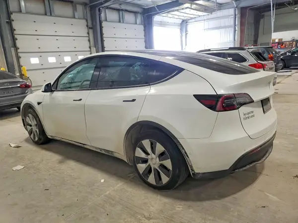5YJYGDEE7LF015501 2020 TESLA MODEL Y - Image 2