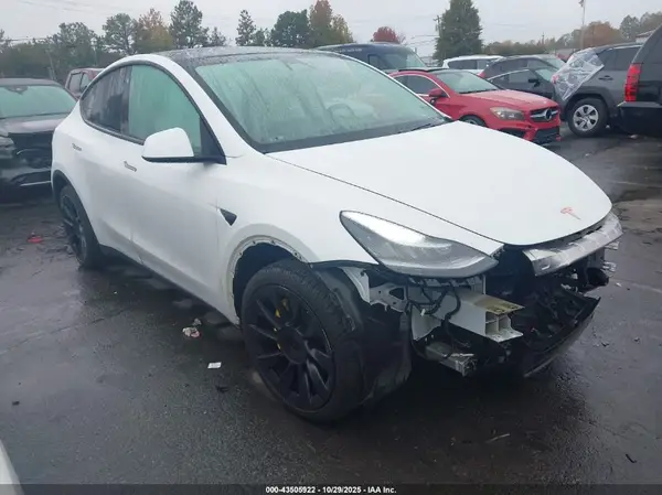 5YJYGDEE7LF017958 2020 TESLA MODEL Y - Image 1