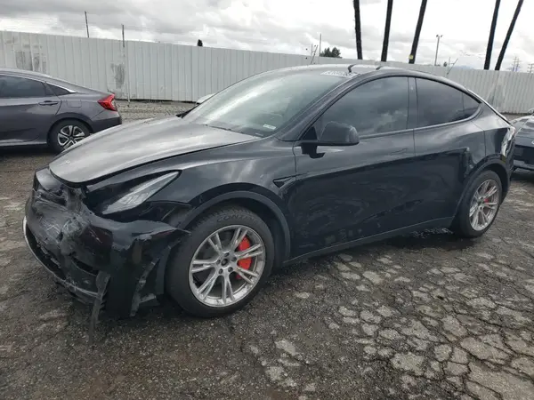 5YJYGDEE7LF018608 2020 TESLA MODEL Y - Image 1