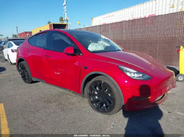 5YJYGDEE7LF022478 2020 TESLA MODEL Y - Image 1