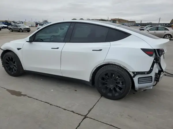 5YJYGDEE7LF037420 2020 TESLA MODEL Y - Image 2