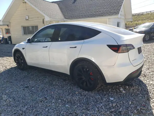 5YJYGDEE7LF038776 2020 TESLA MODEL Y - Image 2
