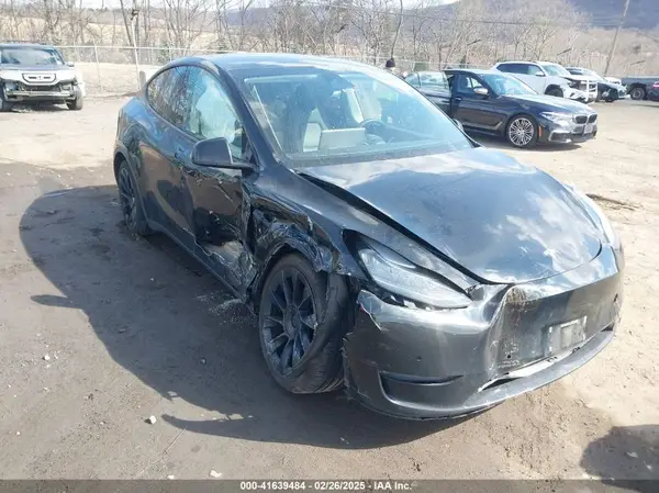 5YJYGDEE7LF038969 2020 TESLA MODEL Y - Image 1