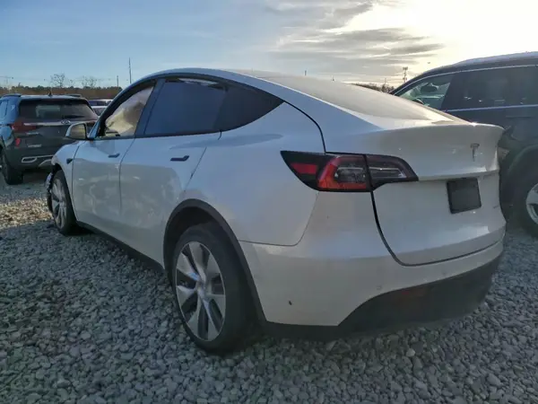 5YJYGDEE7LF043024 2020 TESLA MODEL Y - Image 2