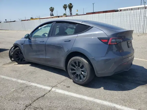 5YJYGDEE7LF052001 2020 TESLA MODEL Y - Image 2