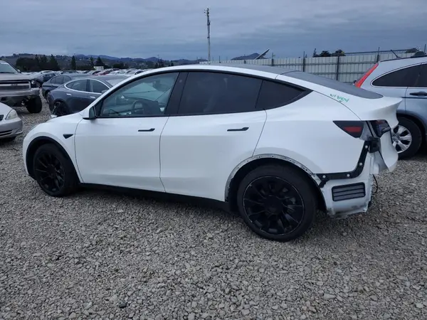 5YJYGDEE7LF058672 2020 TESLA MODEL Y - Image 2