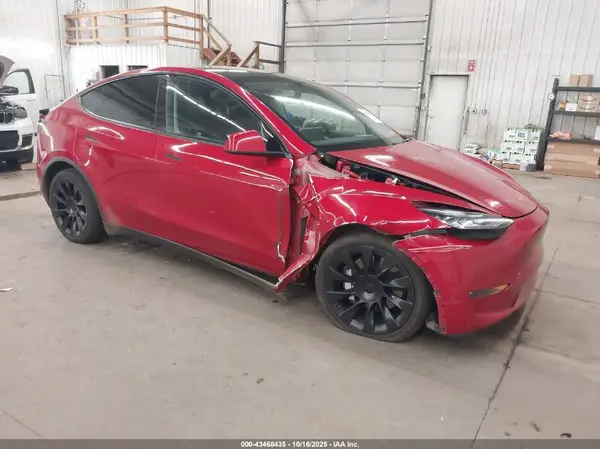 5YJYGDEE7MF062674 2021 TESLA MODEL Y - Image 1