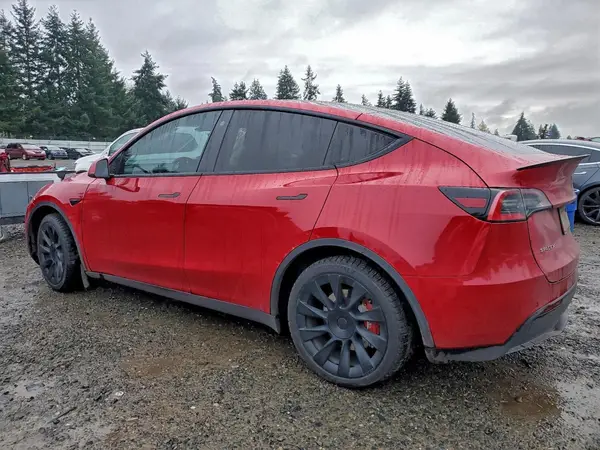 5YJYGDEE7MF064974 2021 TESLA MODEL Y - Image 2