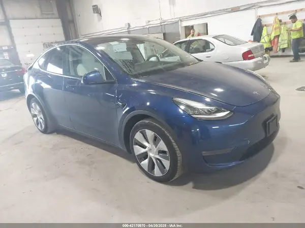 5YJYGDEE7MF066269 2021 TESLA MODEL Y - Image 1