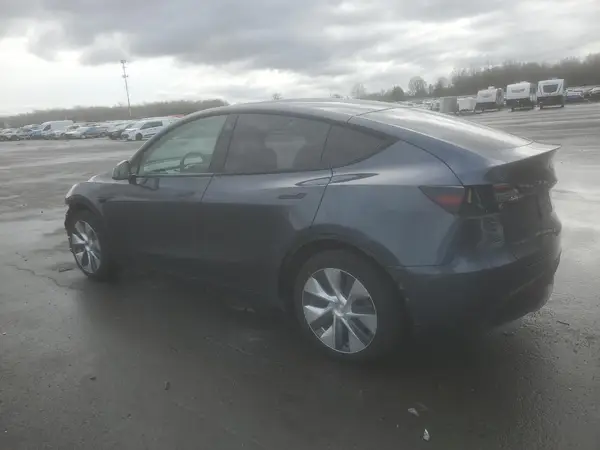 5YJYGDEE7MF071083 2021 TESLA MODEL Y - Image 2