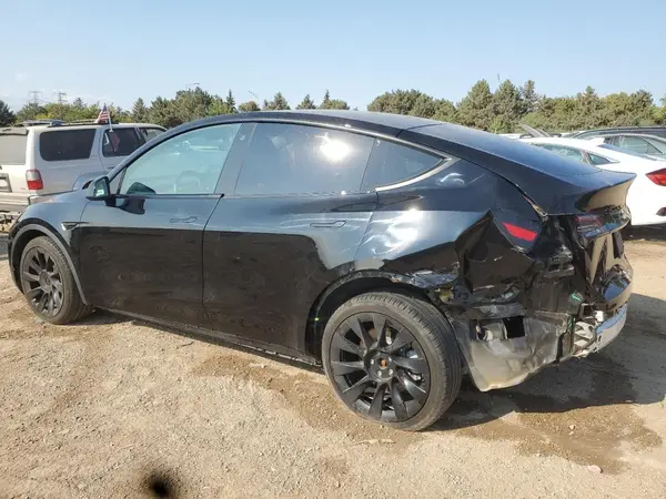 5YJYGDEE7MF073528 2021 TESLA MODEL Y - Image 2