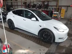 5YJYGDEE7MF074713 2021 TESLA MODEL Y